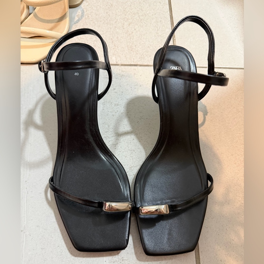 ZARA Black Strappy Square-Toe Heeled Sandals